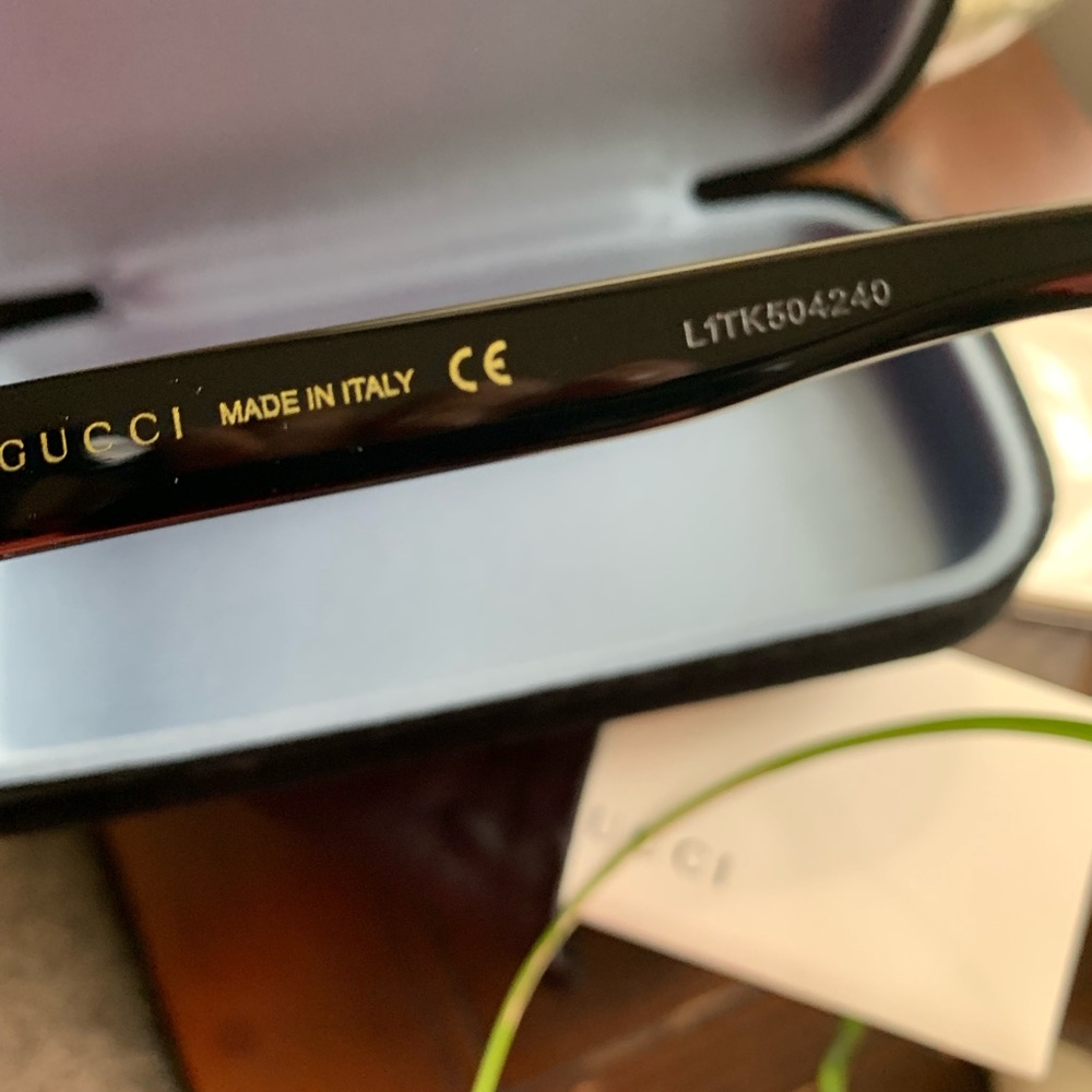 Authentic Gucci 53m Teardrop Acetate opt. Sunglass - Picture 4 of 8